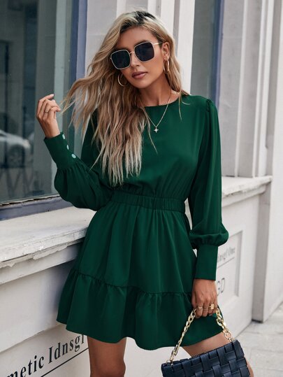 SHEIN LUNE 素色後鎖孔荷葉邊紐扣細節連衣裙