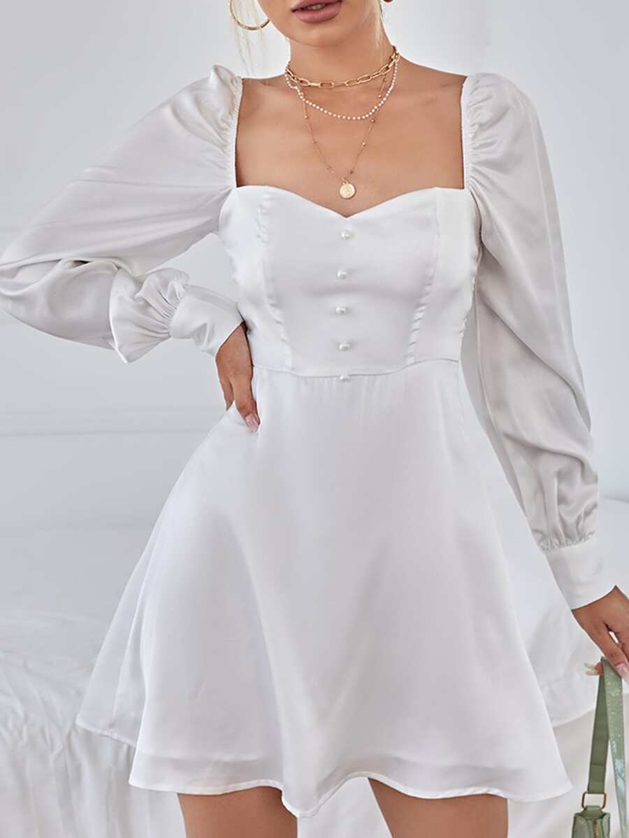 SHEIN 雞心領紐扣緞面連衣裙 - 白色 - 查看 1