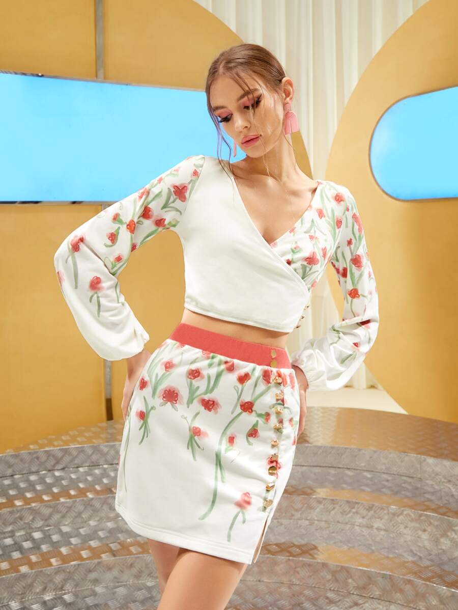 MAPI Floral Print Surplice Neck Lantern Sleeve Crop Top - White - View 1