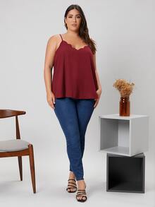 SHEIN LUNE Plus Solid Scallop Trim Cami Top - Burgundy - View 5