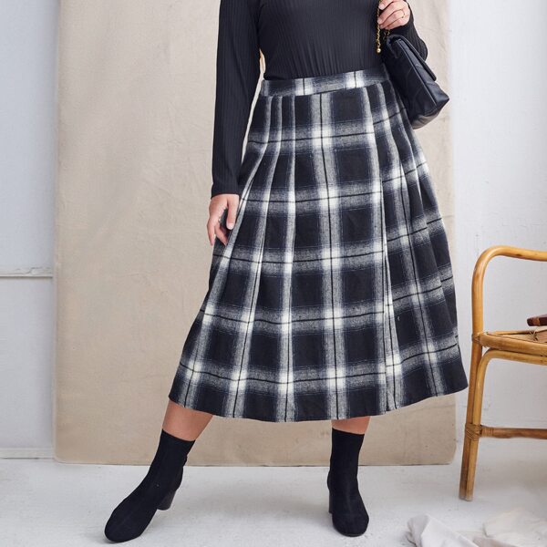 

Plus Plaid High Waist Pleated Skirt, Black and white