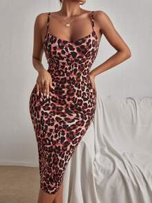 SHEIN SXY Vestido ajustado de tirantes con estampado de leopardo bajo con abertura - Multicolor - Ver 3
