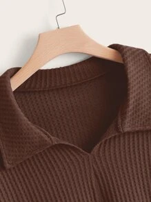Flirla 大碼翻領落肩T恤 - 咖啡棕 - 查看 4