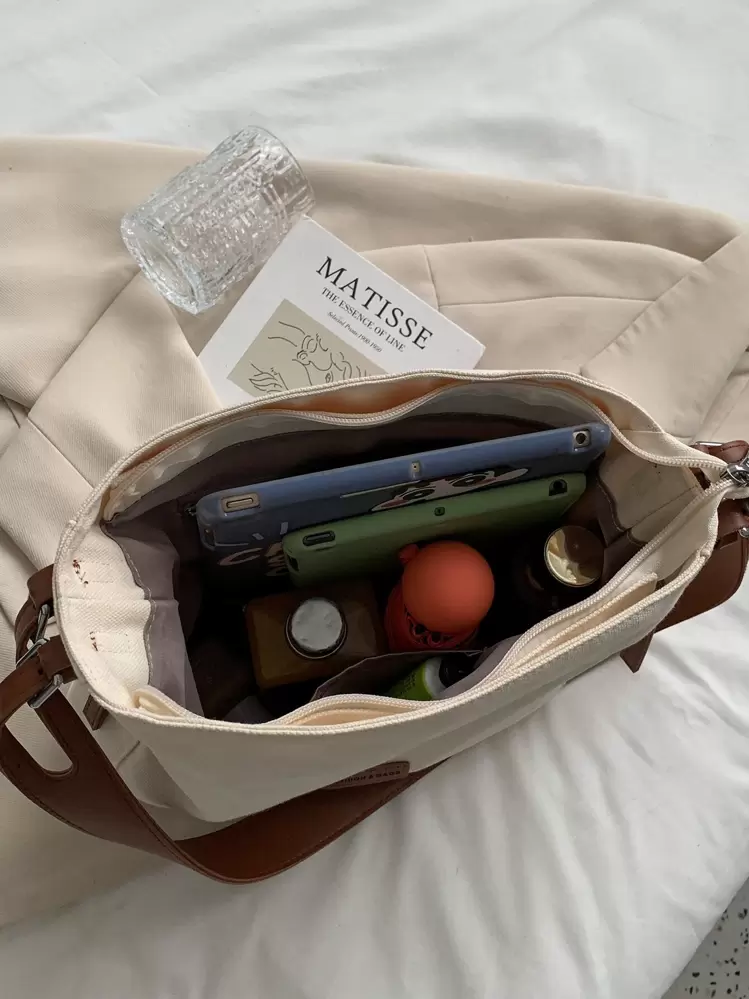 กระเป๋าผ้าใบสำหรับสตรี แบบแฟชั่นสบายๆ สีบล็อก, กระเป๋าสะพายไหล่สำหรับโรงเรียน - สีครีม/สีเบจ - ดู 3