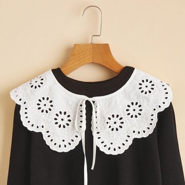 

Eyelet Embroidery Dickey Collar, White
