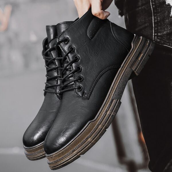 

Men Minimalist Lace-up Front Boots, Black