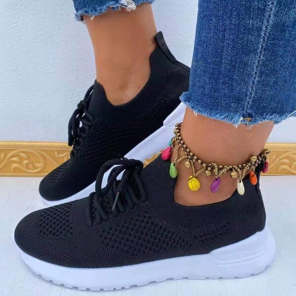 

Minimalist Lace Up Decor Knit Sneakers, Black