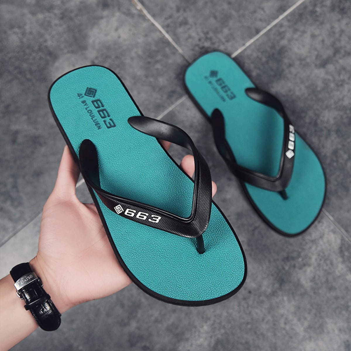 Вьетнамки с текстовым принтом для мужчины