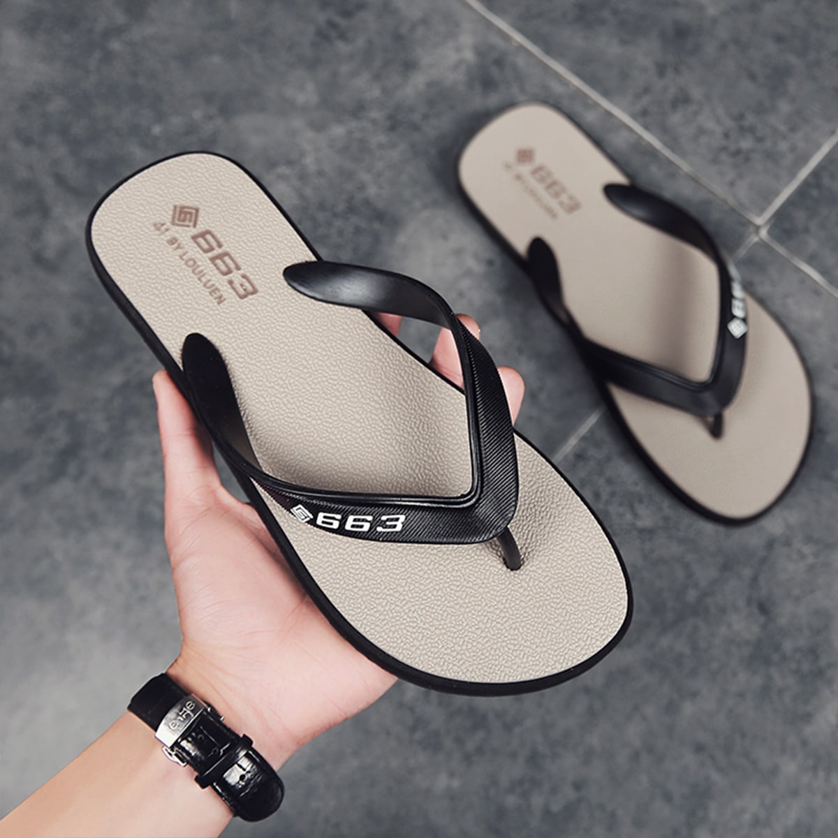 Вьетнамки с текстовым принтом для мужчины