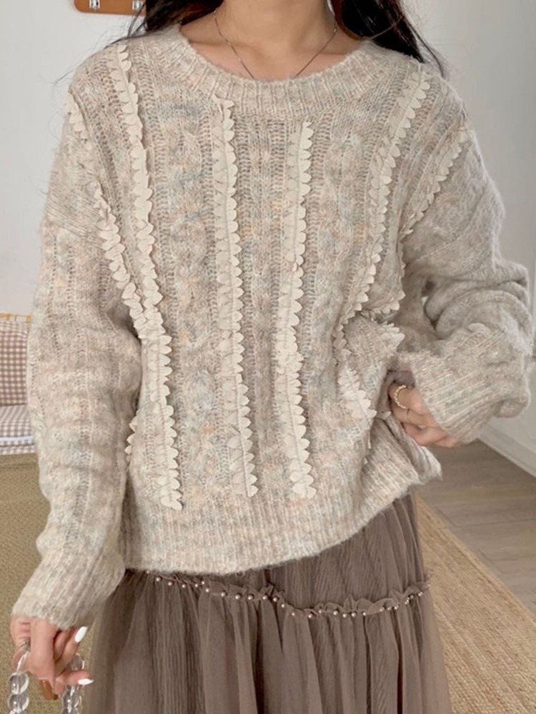 Sweater Rajut Kabel Bermotif Marled dengan Detail Aplikasi - Aprikot - View 2