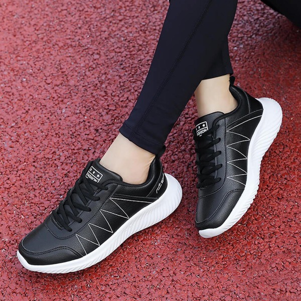

Geo Graphic Lace-up Front Running Shoes, Black