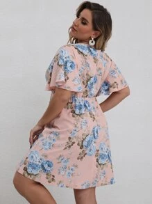 SHEIN Holidaya 大碼印花蝴蝶袖A字洋裝 - 淺粉色 - 查看 2