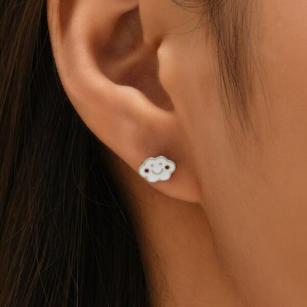 

Cloud Design Studded Earrings, White