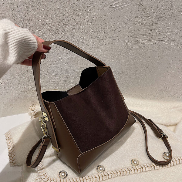 

Minimalist Bucket Bag With Inner Pouch, Coffee brown