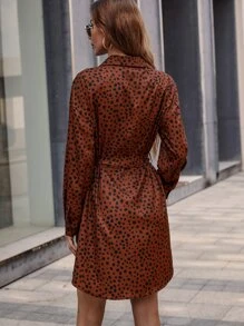SHEIN Privé 斑點印花落肩袖腰帶襯衫洋裝 - 鏽棕色 - 查看 2