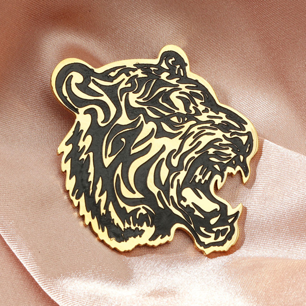 

Tiger Design Brooch, Multicolor