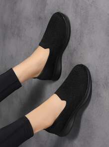 Fall/Winter Women's Minimalist Knit Detail Slip-On Sneakers , Soft & Comfortable Sneakers