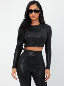 SHEIN SXY de cocodrilo en relieve Camiseta corta & Pantalones Conjunto