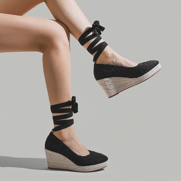 

Minimalist Strappy Wedge Shoes, Black