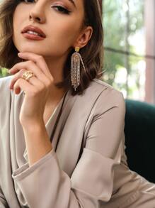 MOTF PREMIUM 水鑽流蘇耳墜 - 金黃色 - 查看 4