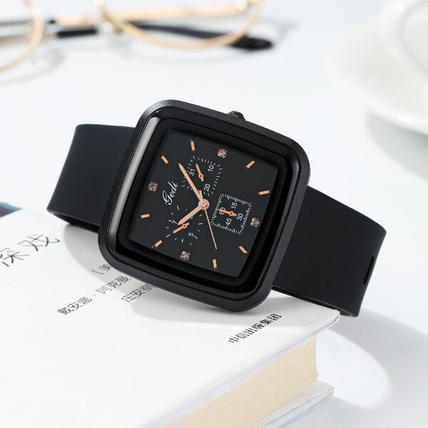 

Silicone Strap Quartz Watch