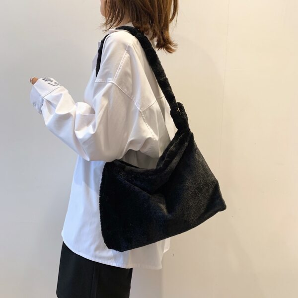 

Minimalist Fluffy Crossbody Bag, Black