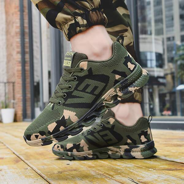 

Men Camo Graphic Lace-up Front Running Shoes, Army green
