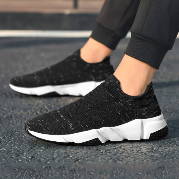 

Men Breathable Slip On Running Shoes, Black