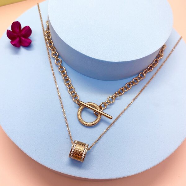 

2pcs Rhinestone Detail Round Charm Necklace, Rose gold