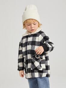 SHEIN 小男童大格紋插肩袖翻蓋口袋羊絨領口花呢外套