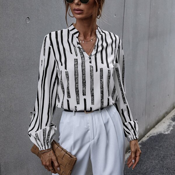 

Striped Print Notched Neckline Blouse, Black and white