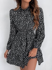 SHEIN Frenchy Đầm viền lá sen Họa tiết hoa Boho - Đen và trắng - Xem 1