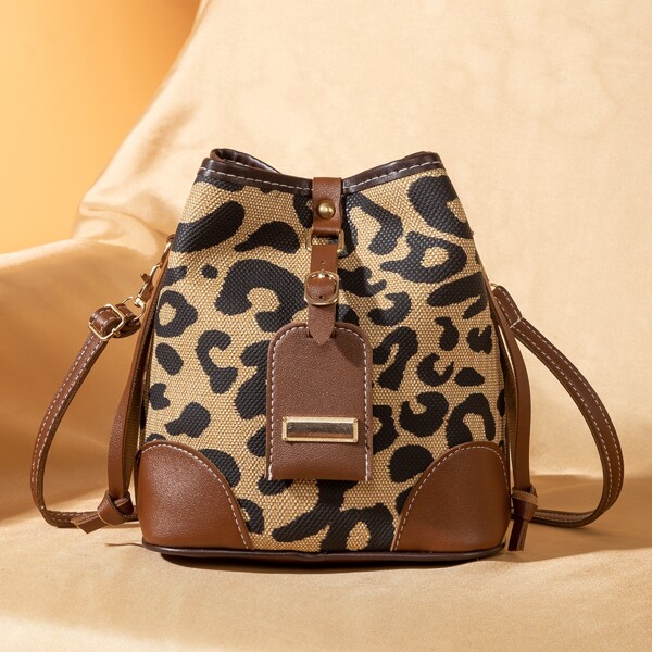 

Leopard Graphic Bucket Bag, Multicolor