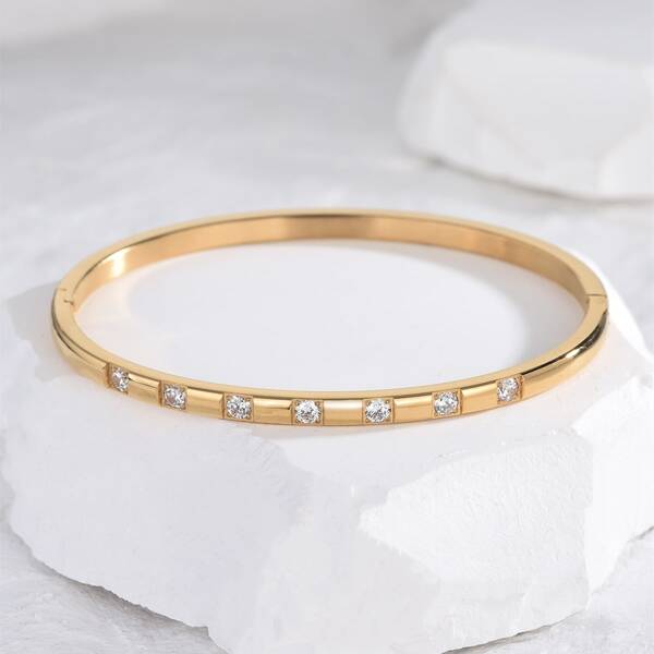 

Rhinestone Decor Bangle, Gold