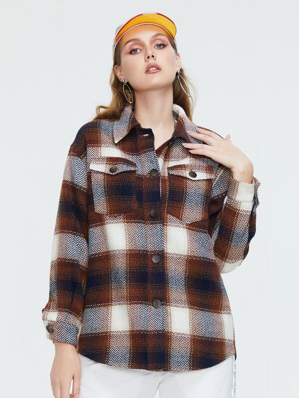 大碼格紋印花翻蓋口袋外套