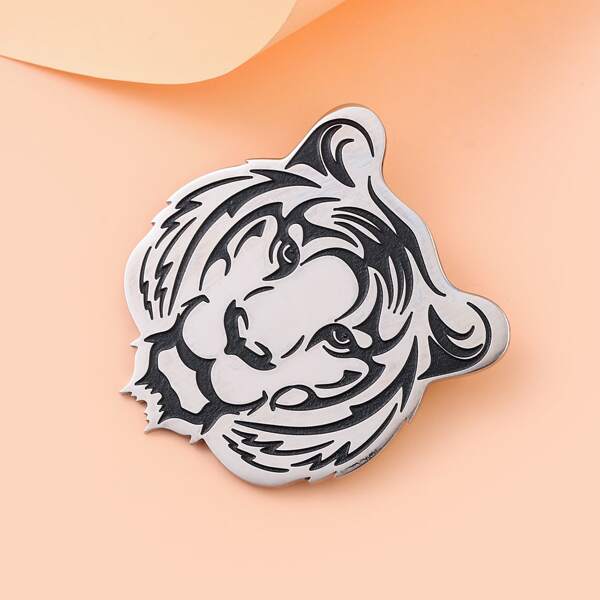 

Tiger Head Design Brooch, Silver