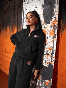 EricaRivera Áo nỉ Hình Thêu Dây kéo mặt trước Teddy - màu đen - Xem 3