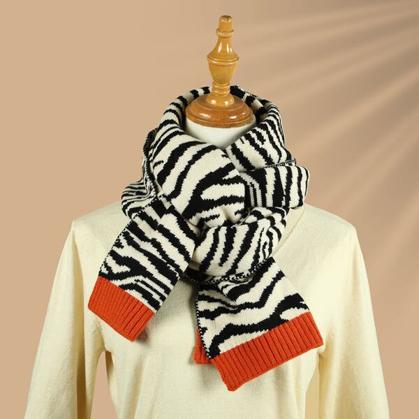 

Zebra Striped Print Knitted Scarf, Multicolor