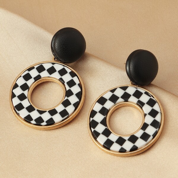 

Geo Decor Drop Earrings, Multicolor