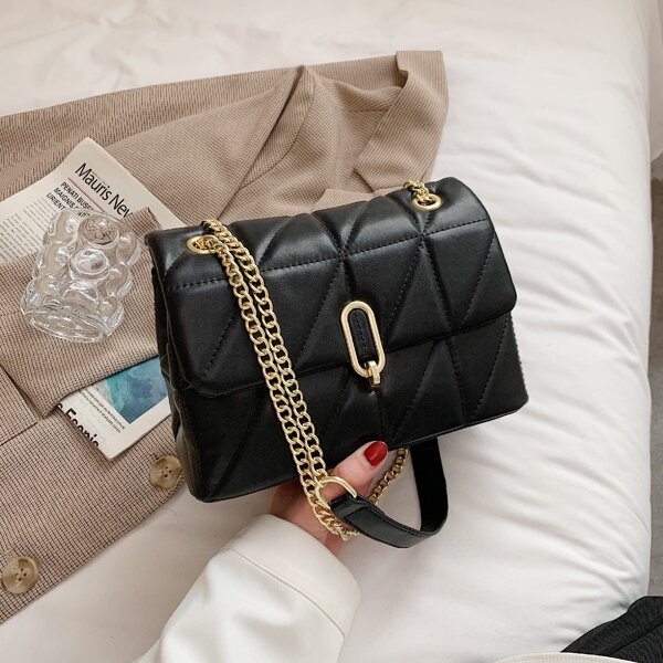 

Metal Decor Quilted Pattern Chain Square Bag, Black