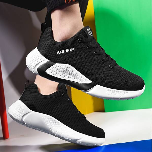 

Men Minimalist Letter Detail Lace-up Front Sneakers, Black and white