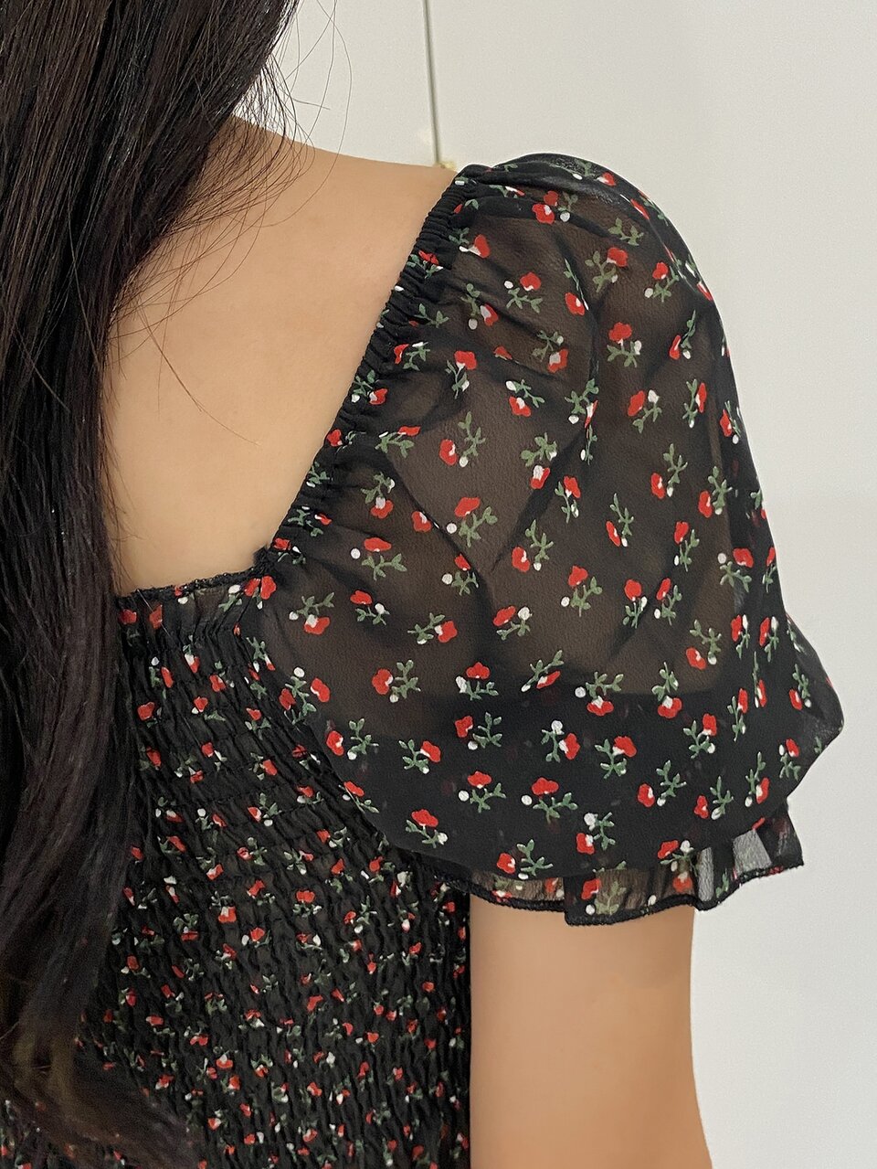 Ditsy Floral Print Flounce Sleeve Shirred Peplum Crop Blouse