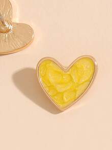 Hoa tai chốt trái tim - Màu vàng - Xem 4