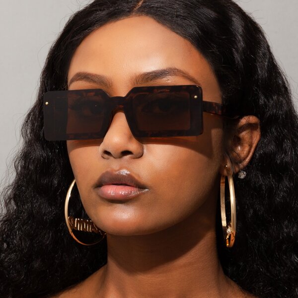 

Square Frame Sunglasses