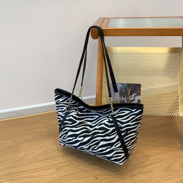 

Zebra Striped Pattern Shoulder Tote Bag, Black and white