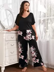 Plus Floral Print Pyjama Set - Black - View 1