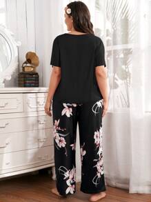 Plus Floral Print Pyjama Set - Black - View 2