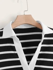 Camiseta de hombros caídos de rayas - Blanco y Negro - Ver 3