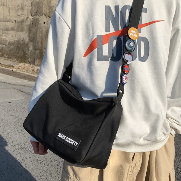 

Men Letter Graphic Crossbody Bag, Black