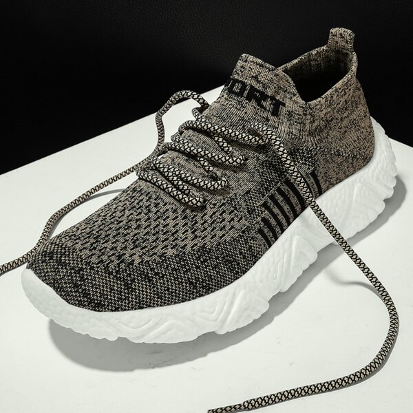 

Men Colorblock Lace Up Front Sneakers, Khaki